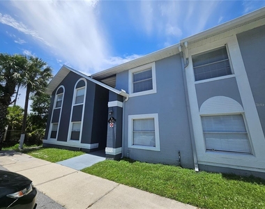 4136 Pershing Pointe Place - Photo Thumbnail 2