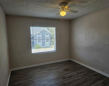 4136 Pershing Pointe Place - Photo Thumbnail 11