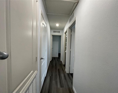 4501 Baler Trails Drive - Photo Thumbnail 25