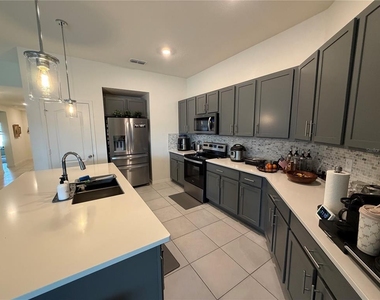 1127 Seedorf Drive - Photo Thumbnail 5