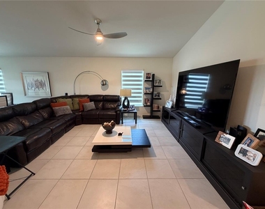 1127 Seedorf Drive - Photo Thumbnail 6