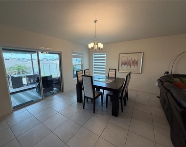 1127 Seedorf Drive - Photo Thumbnail 7