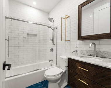 119 West 10th Street - Photo Thumbnail 6