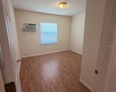 110 Forest Avenue - Photo Thumbnail 4