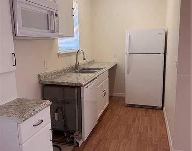 110 Forest Avenue - Photo Thumbnail 5