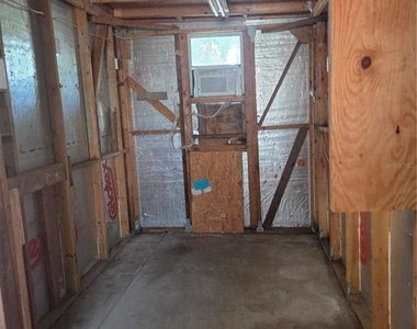 3224 Manatee Road - Photo Thumbnail 21