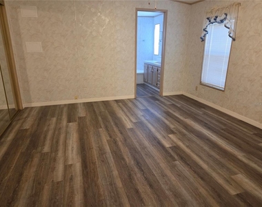 3224 Manatee Road - Photo Thumbnail 12