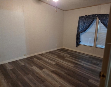 3224 Manatee Road - Photo Thumbnail 11