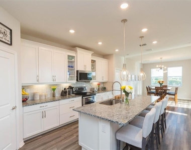 34338 Wynthorne Place - Photo Thumbnail 2