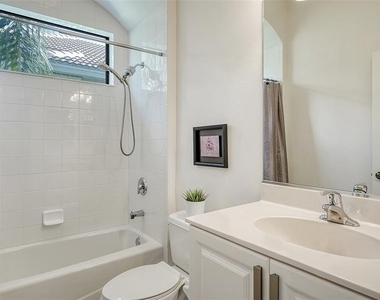 7223 Presidio Glen - Photo Thumbnail 21