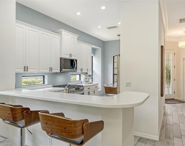 7223 Presidio Glen - Photo Thumbnail 10