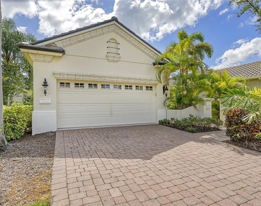7223 Presidio Glen - Photo Thumbnail 1