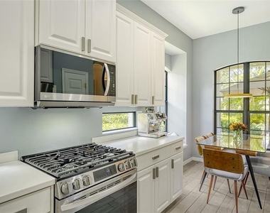 7223 Presidio Glen - Photo Thumbnail 13