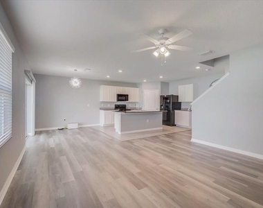 3919 Willow Branch Place - Photo Thumbnail 4