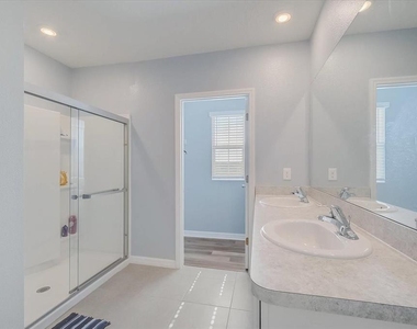 3919 Willow Branch Place - Photo Thumbnail 15