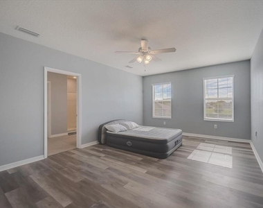 3919 Willow Branch Place - Photo Thumbnail 14