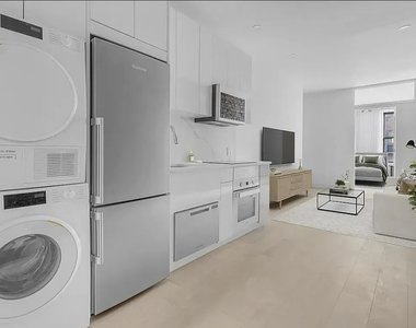 627 East 6th Street - Photo Thumbnail 1
