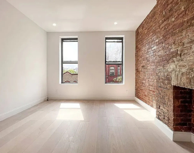 627 East 6th Street - Photo Thumbnail 5