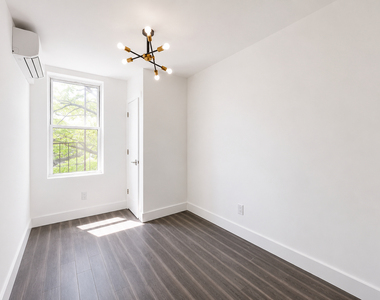 416 Rogers Avenue - Photo Thumbnail 5