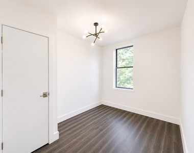416 Rogers Avenue - Photo Thumbnail 8