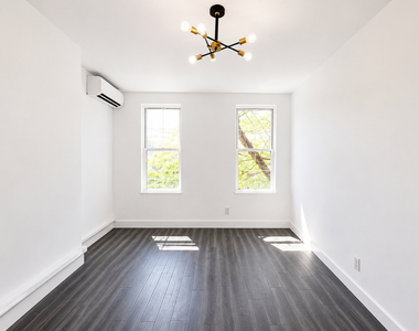 416 Rogers Avenue - Photo Thumbnail 7