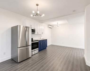 416 Rogers Avenue - Photo Thumbnail 2