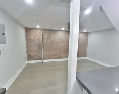 411 East 12th Street - Photo Thumbnail 2