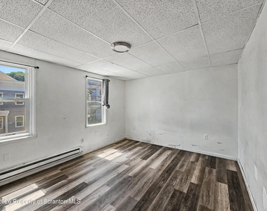 602 Prospect Avenue - Photo Thumbnail 9