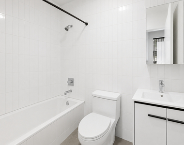 483 Evergreen Avenue - Photo Thumbnail 12