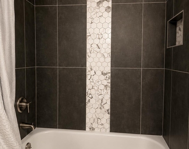 836 Sunset Park Drive - Photo Thumbnail 9