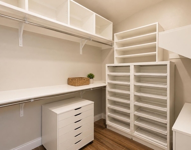 836 Sunset Park Drive - Photo Thumbnail 20