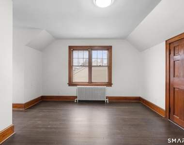 37 Byrneside Avenue - Photo Thumbnail 23