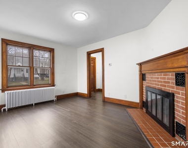 37 Byrneside Avenue - Photo Thumbnail 12