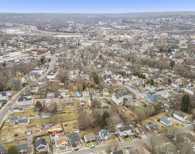 37 Byrneside Avenue - Photo Thumbnail 1