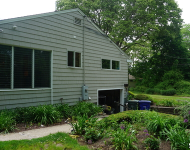 49 Fellows Street - Photo Thumbnail 24