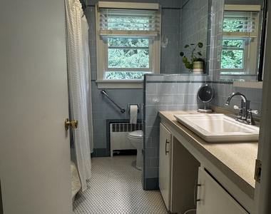 49 Fellows Street - Photo Thumbnail 18