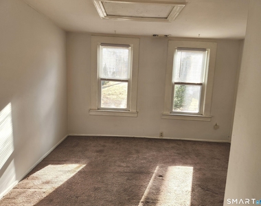 603r Center Street - Photo Thumbnail 12