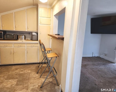 603r Center Street - Photo Thumbnail 8