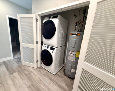502 Howe Avenue - Photo Thumbnail 6