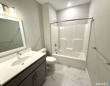 502 Howe Avenue - Photo Thumbnail 5