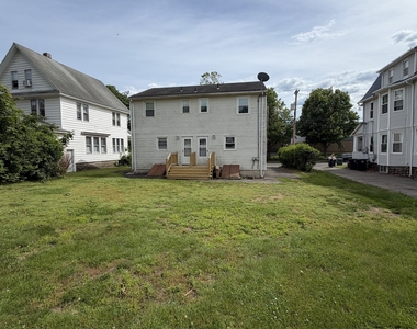 61 Park Circle - Photo Thumbnail 2