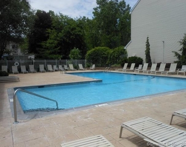 160 Willow Springs - Photo Thumbnail 11