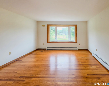 105 Northfield Road - Photo Thumbnail 6