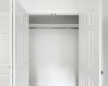 209 West 102nd Street - Photo Thumbnail 3