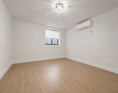 489 Washington Avenue - Photo Thumbnail 4