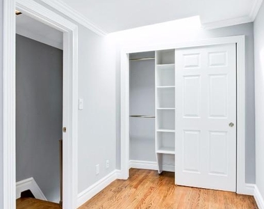 416 East 13th Street - Photo Thumbnail 5