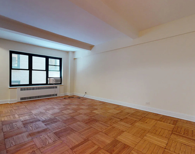 East 56th Street - Photo Thumbnail 2