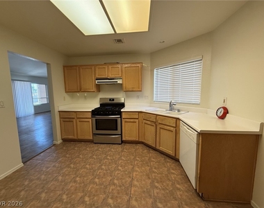 2832 Billy Casper Drive - Photo Thumbnail 6