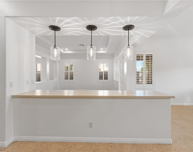 11283 La Madre Ridge Drive - Photo Thumbnail 12