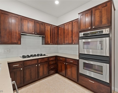 11283 La Madre Ridge Drive - Photo Thumbnail 7